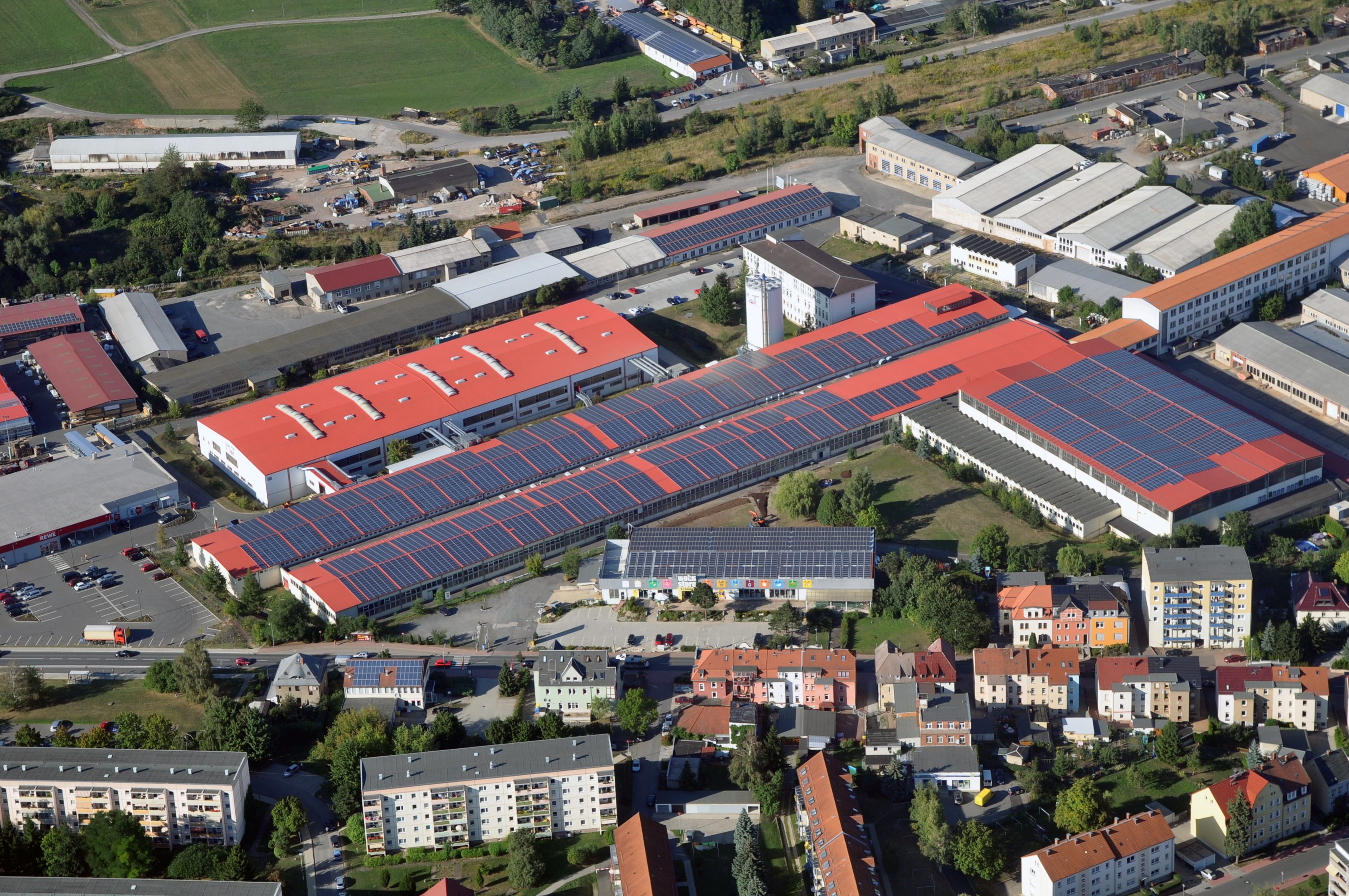 Moderne Hallen des Werks